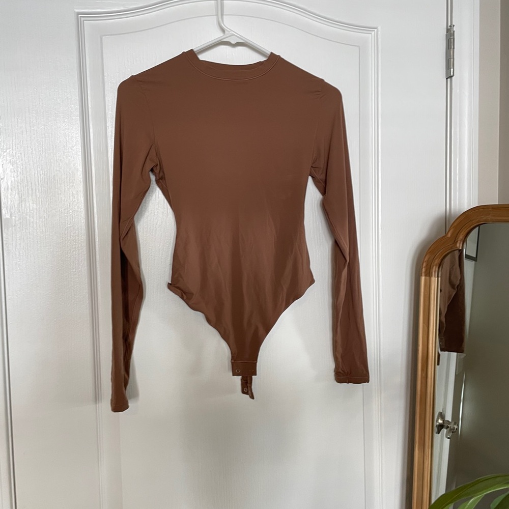 SKIMMS Body Suit